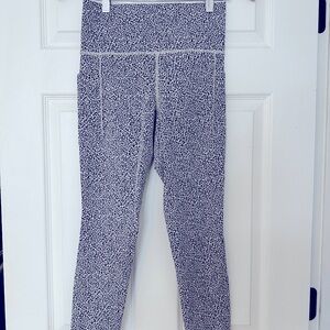 Athleta animal print yoga pants Size S